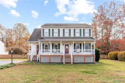 7913 Secretariat Dr, Midlothian, VA 23112