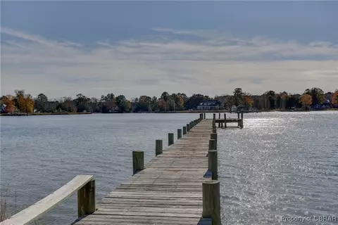 5523 White Hall Rd, Gloucester, VA 23061 photo 11