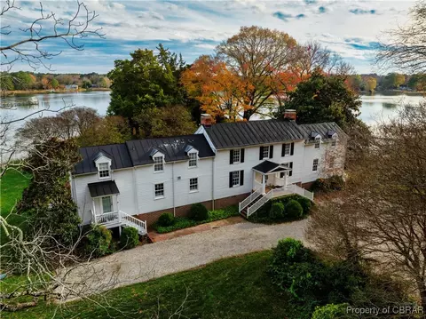 5523 White Hall Rd, Gloucester, VA 23061