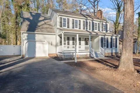 Exterior - 13906 Two Notch Rd, Midlothian, VA 23112 photo 2 of 13
