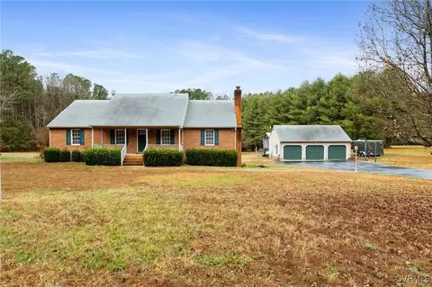 11950 Bridgeforth Mill Dr, Amelia Court House, VA 23002