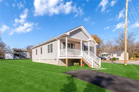 817 Belden St, Emporia, VA 23847