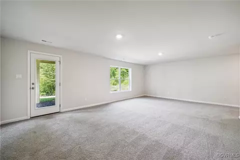 Living - 41 Central Pl, Aylett, VA 23009 photo 6 of 6