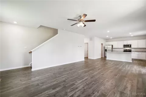 Living - 41 Central Pl, Aylett, VA 23009 photo 3 of 6