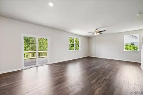 Living - 41 Central Pl, Aylett, VA 23009 photo 1 of 6