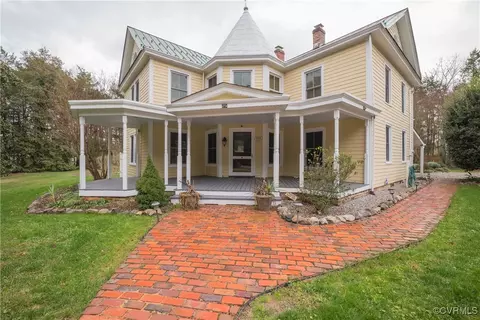 5401 Centralia Rd, North Chesterfield, VA 23237