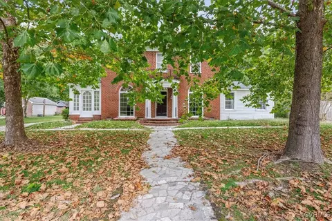 216 E Main St, Waverly, VA 23890 photo 1