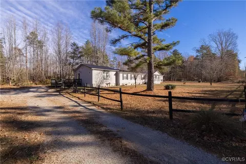 1107 Free State Rd, Meherrin, VA 23954