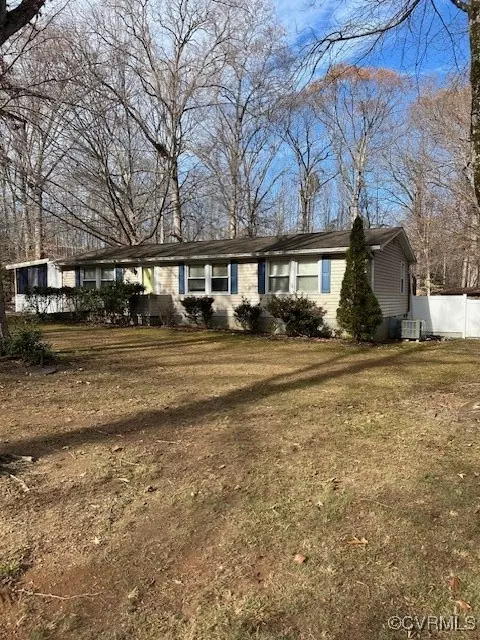 13104 Tower Rd, Doswell, VA 23047 photo 2