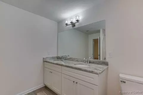 Bath - 53 Longwood Dr, Hampton, VA 23669 photo 1 of 3