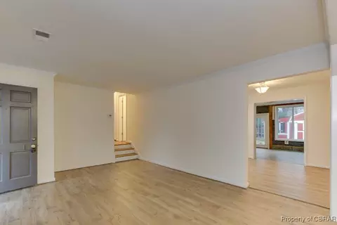 Living - 53 Longwood Dr, Hampton, VA 23669 photo 3 of 7