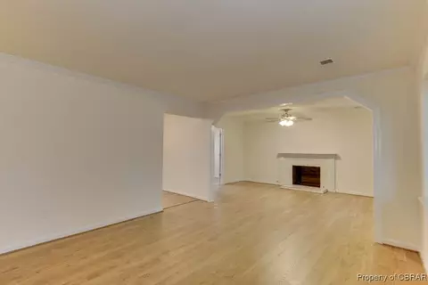 Living - 53 Longwood Dr, Hampton, VA 23669 photo 1 of 7