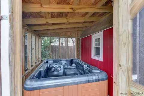 Exterior - 53 Longwood Dr, Hampton, VA 23669 photo 3 of 3