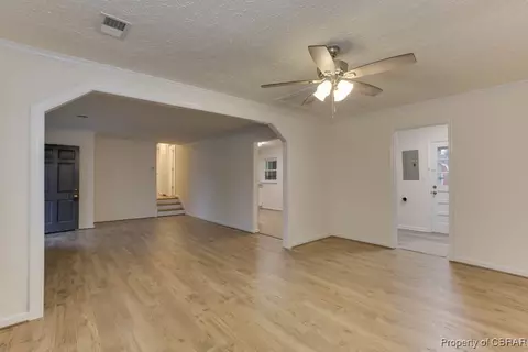 Living - 53 Longwood Dr, Hampton, VA 23669 photo 6 of 7