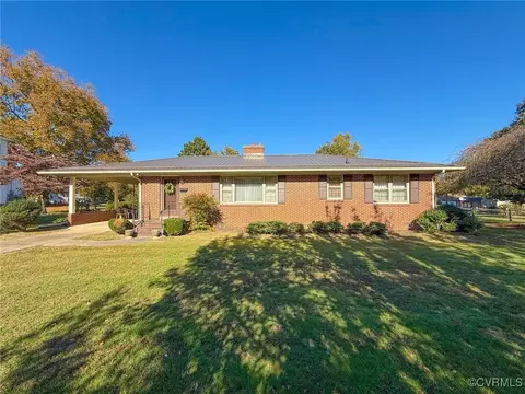 1314 W Virginia Ave, Crewe, VA 23930