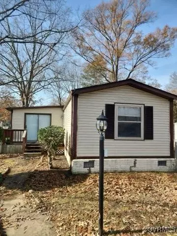 2001 Circlestone Ct, Colonial Heights, VA 23834