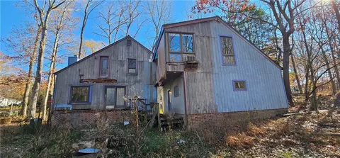 Exterior - 1412 Unison Dr, Midlothian, VA 23113 photo 3 of 4