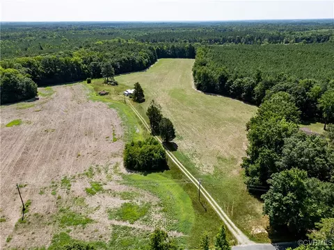 23191 Palace Green Rd, Ruther Glen, VA 22546