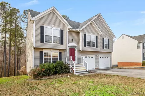 13636 Laketree Dr, Chester, VA 23831