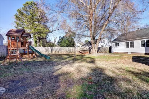 Exterior - 706 Jackson Dr, Williamsburg, VA 23185 photo 9 of 11