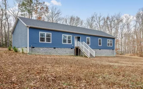 19208 Turkey Egg Rd, Dinwiddie, VA 23841