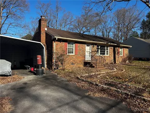 2704 Cicero Pkwy, Chester, VA 23831