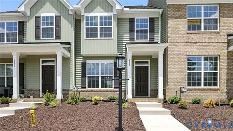 6267 Belay Dr, Richmond, VA 23234