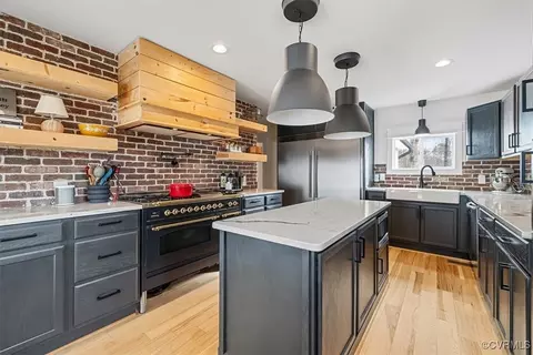 18103 W County Line Rd, Midlothian, VA 23112