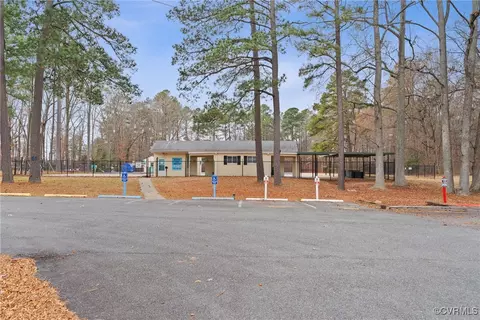 Exterior - 404 Beulah Rd, Sandston, VA 23150 photo 3 of 5