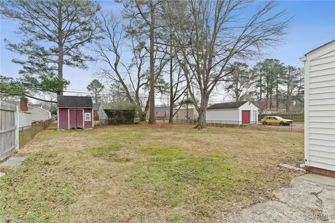 Exterior - 404 Beulah Rd, Sandston, VA 23150 photo 2 of 5