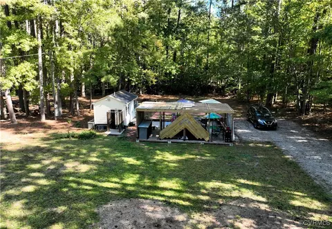 232 Hawthorne Dr, Bracey, VA 23919