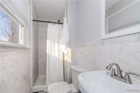 Bath - 1516 Sandgate Rd, Midlothian, VA 23113 photo 2 of 3