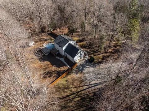 9890 Essex Hills Rd, New Kent, VA 23124