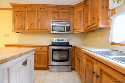 73 Kendal Dr, Aylett, VA 23009 photo 16