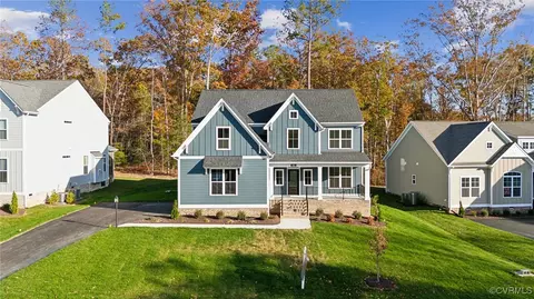 3831 Tuckmar Pond Dr, Moseley, VA 23120