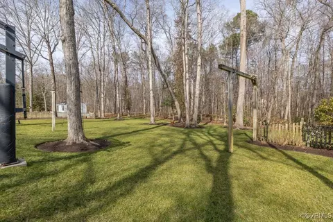 Exterior - 1007 Cedar Crossing Ter, Midlothian, VA 23114 photo 9 of 15