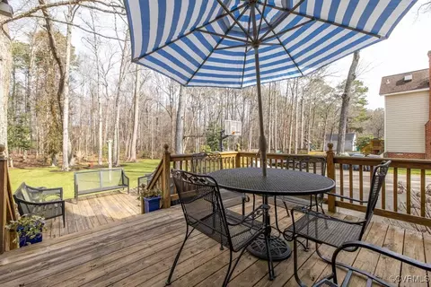 Exterior - 1007 Cedar Crossing Ter, Midlothian, VA 23114 photo 7 of 15