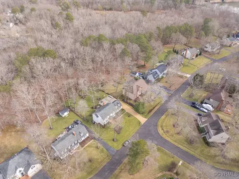 View/Area - 1007 Cedar Crossing Ter, Midlothian, VA 23114 photo 5 of 7