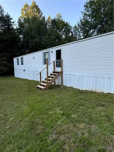 Exterior - 2941 Coleman Mountain Rd, Java, VA 24565 photo 2 of 5