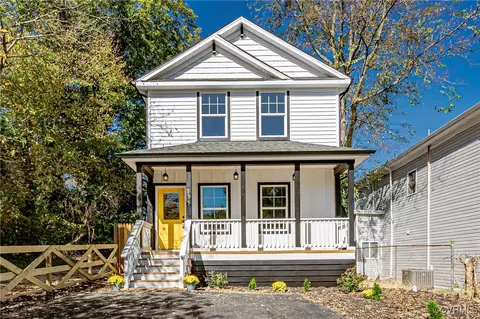 135 St Marks St, Petersburg, VA 23803