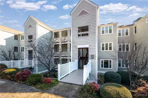 320 Water Pointe Ln, Midlothian, VA 23112