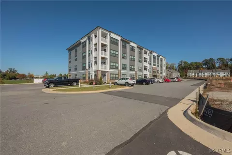 3700 Maze Runner Dr #404, Midlothian, VA 23112 photo 46