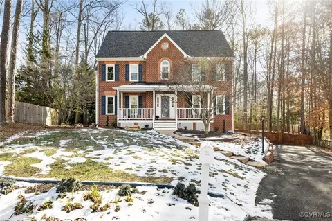 10125 Grove Crest Ct, Rockwood, VA 23236