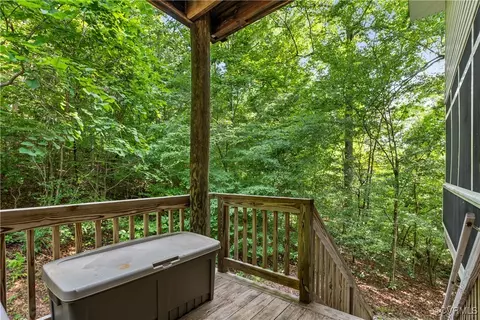 Exterior - 175 N Oakes Cir, Saluda, VA 23149 photo 8 of 18