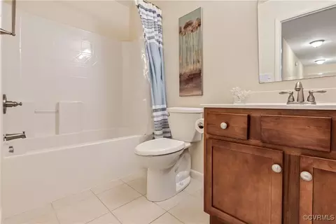 Bath - 175 N Oakes Cir, Saluda, VA 23149 photo 2 of 4