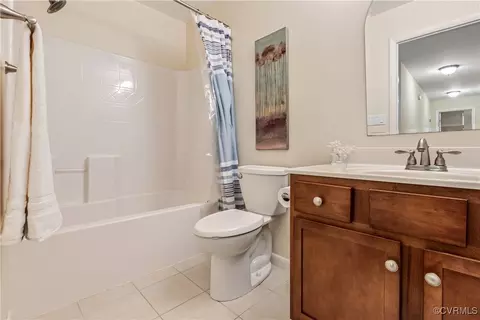 Bath - 175 N Oakes Cir, Saluda, VA 23149 photo 1 of 4