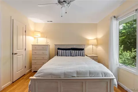 Bedroom - 175 N Oakes Cir, Saluda, VA 23149 photo 4 of 5
