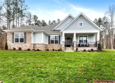 8261 Killbevan Dr, Chesterfield, VA 23838