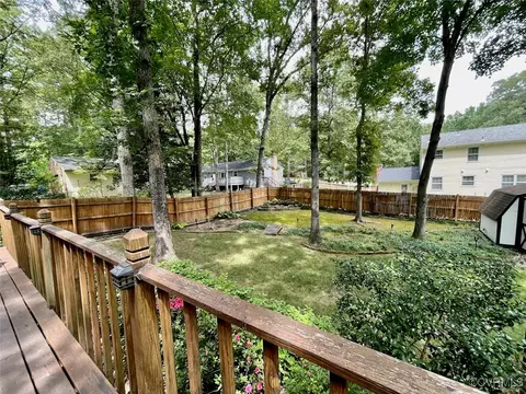 Exterior - 11230 Forestwind Dr, Midlothian, VA 23112 photo 5 of 6