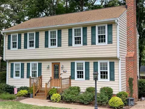 Exterior - 11230 Forestwind Dr, Midlothian, VA 23112 photo 2 of 6